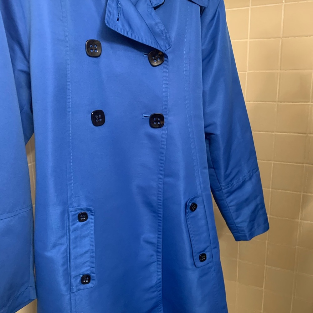Trench Coat - Picture 2 of 8